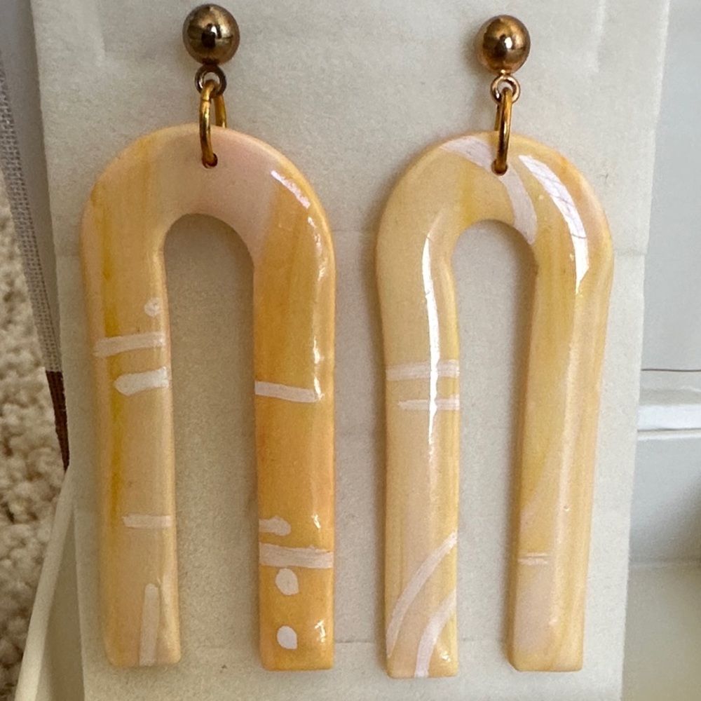 Elegant Cream and Gold Arch Earrings, lightweight and flexible